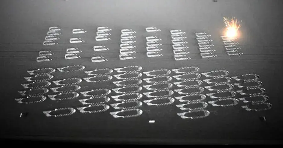 Processo de impressão 3D em metal com a DMP Factory 350 e o monitoramento DMP