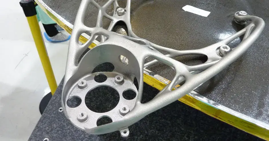 Close-up do suporte da Thales para o setor aeroespacial