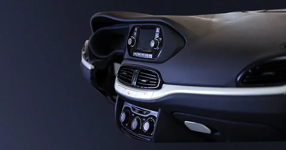 um console impresso em 3D em um carro