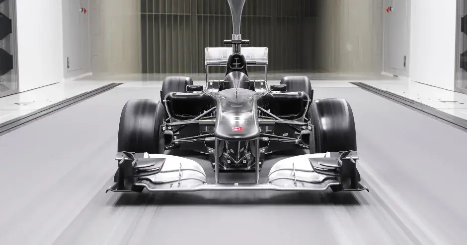 Modelo de teste de túnel eólico da Sauber para automobilismo