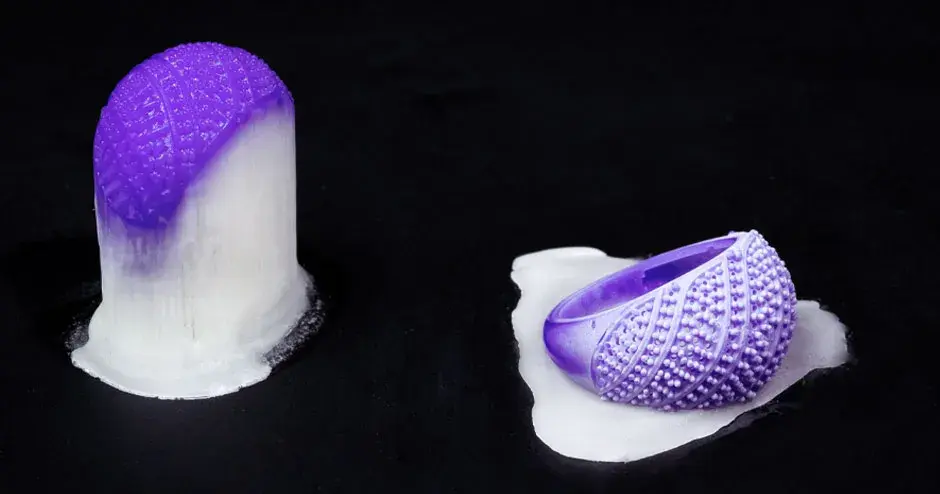 ilustrando suportes dissolvíveis e fundíveis para moldes de joias