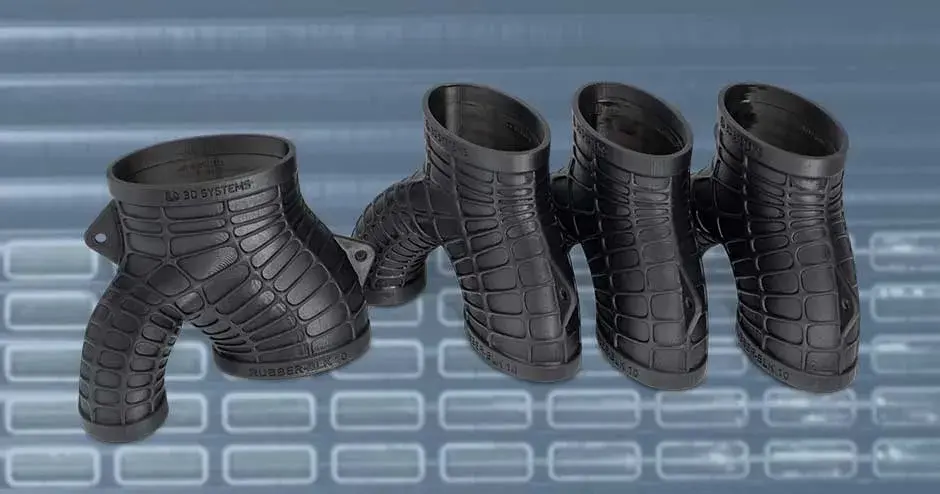 Adaptador para coletor em y com interior de garagem ao fundo em Figure 4 Rubber BLK10