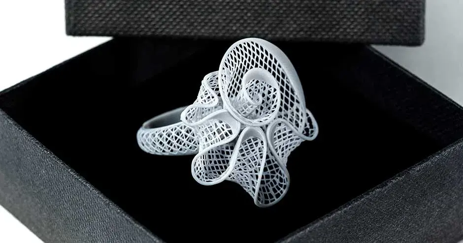 mestre de joias da figure 4 cinza anel de design de fusão de diamantes