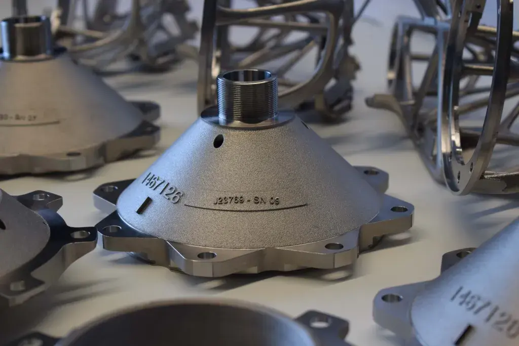 Close-up dos componentes do ETHM da Thales Alenia Space