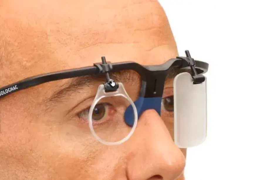 Componente de óculos da Decathlon projetado para conectar as lentes à armação