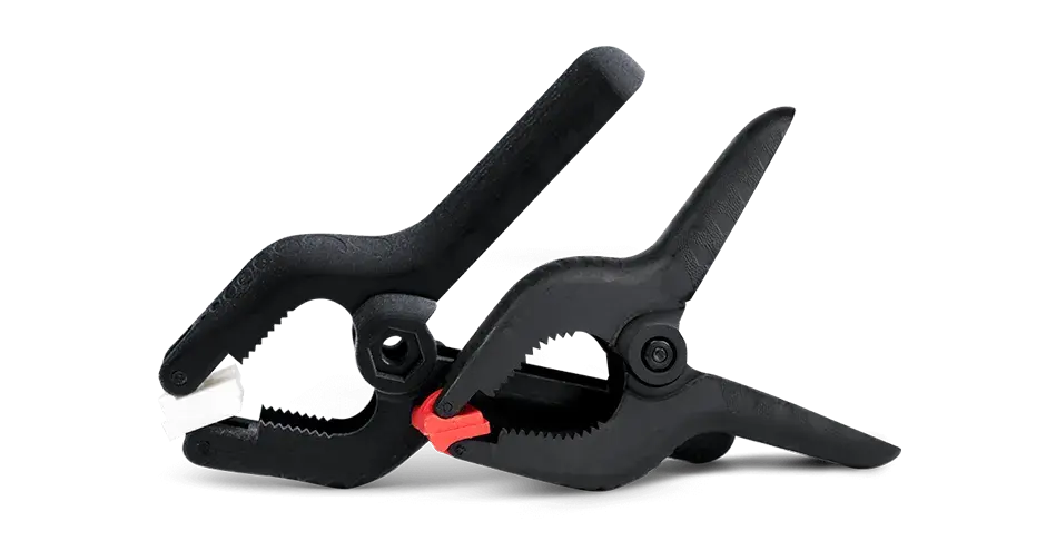 Braçadeiras produzidas com Projet MJP 2500 Visijet M2R-BLK