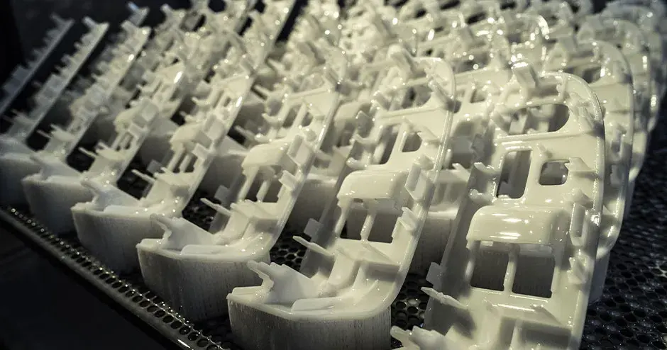 Peças impressas em 3D em uma bandeja