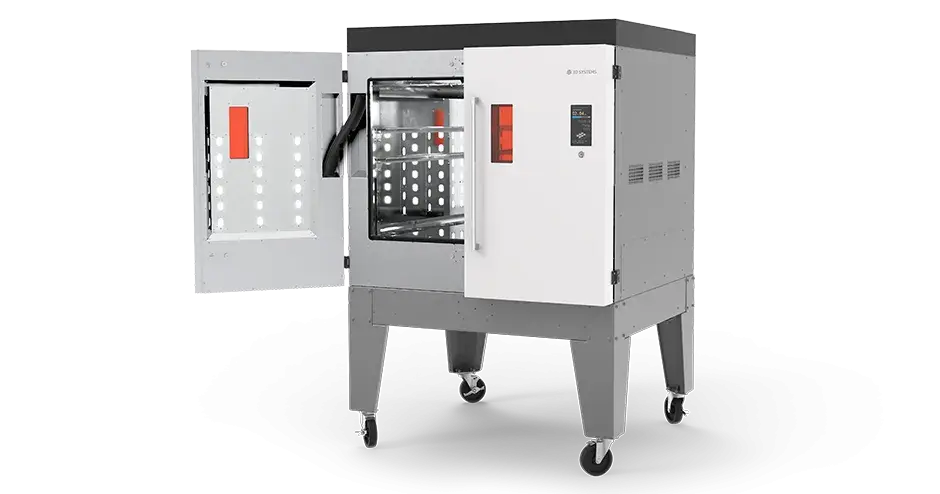 Máquina de pós-processamento MDM com uma porta entreaberta mostrando as partes interiores da máquina
