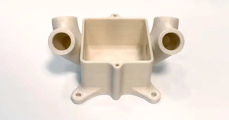 Peça em PP da Titan