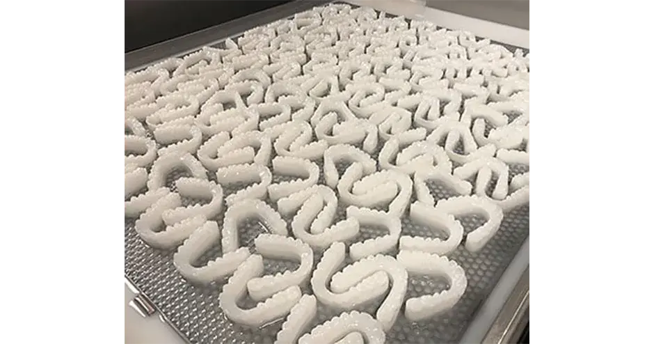 Uma bandeja de moldes dentários impressos em 3D